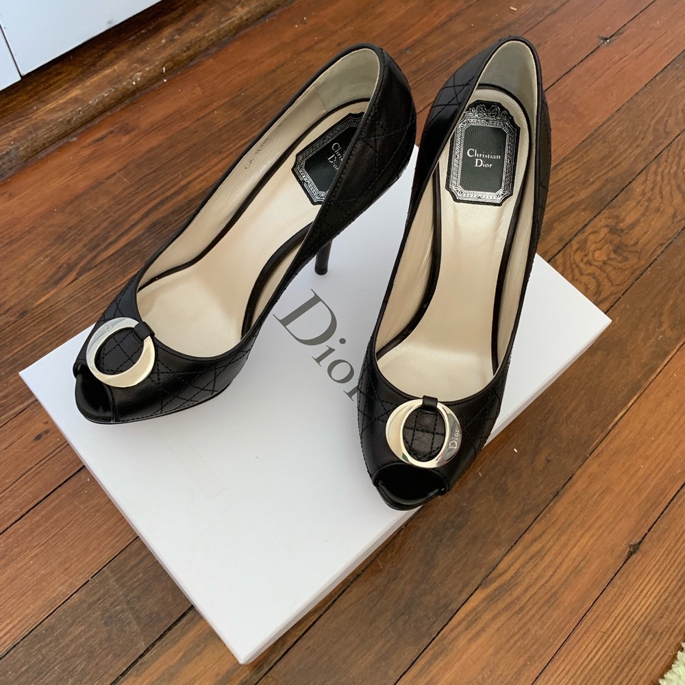 Pumps - Picture 5 of 6